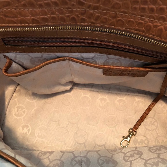 Michael Kors Croc Selma Satchel - Picture 6 of 6